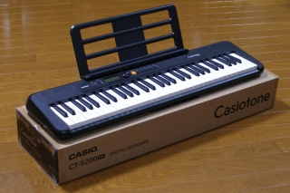 Casiotone CT-S200